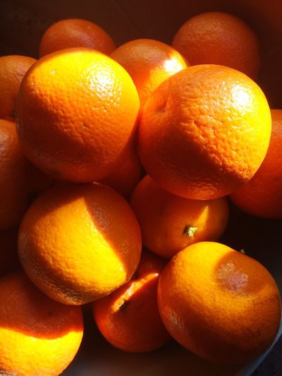 Close-up of oranges
