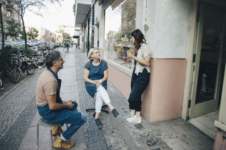 Authentic lifestyle photography by Maskot photo agency. Real People Lifestyle Photography Humans Moments Lifestyles