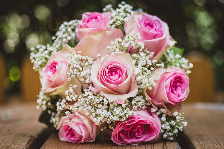 Close-up of pink rose bouquet