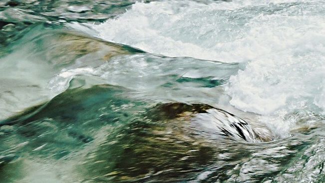Waves splashing in water