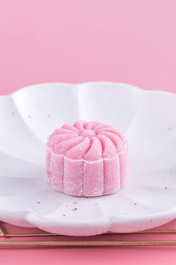 Colorful snow skin moon cake, sweet snowy mooncake, traditional dessert for mid-autumn festival .