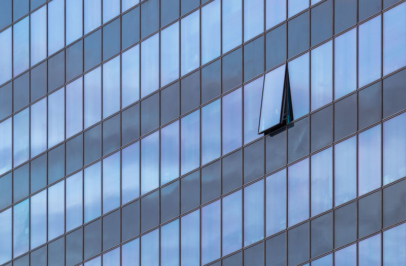 Only one open window