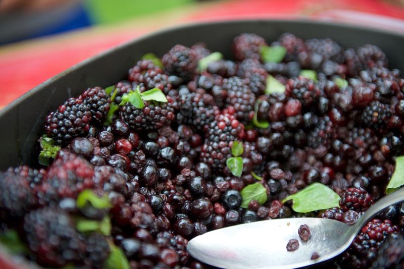 Close-up of mulberries in bowl