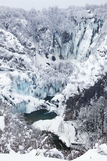 Frozen waterfalls on plitvice lakes np