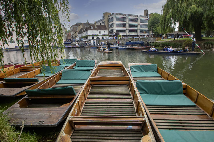 Punts on the river cam in cambridge, uk