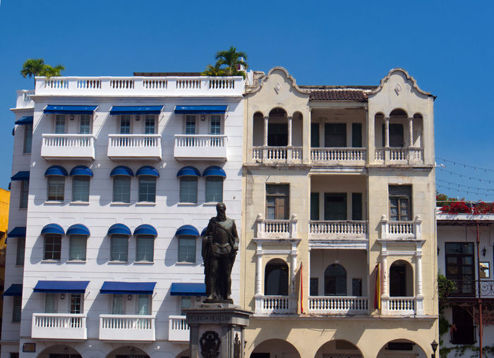 Cartagena de indias  colonial buildings 