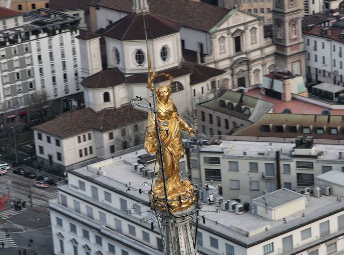 Madonnina in milano 