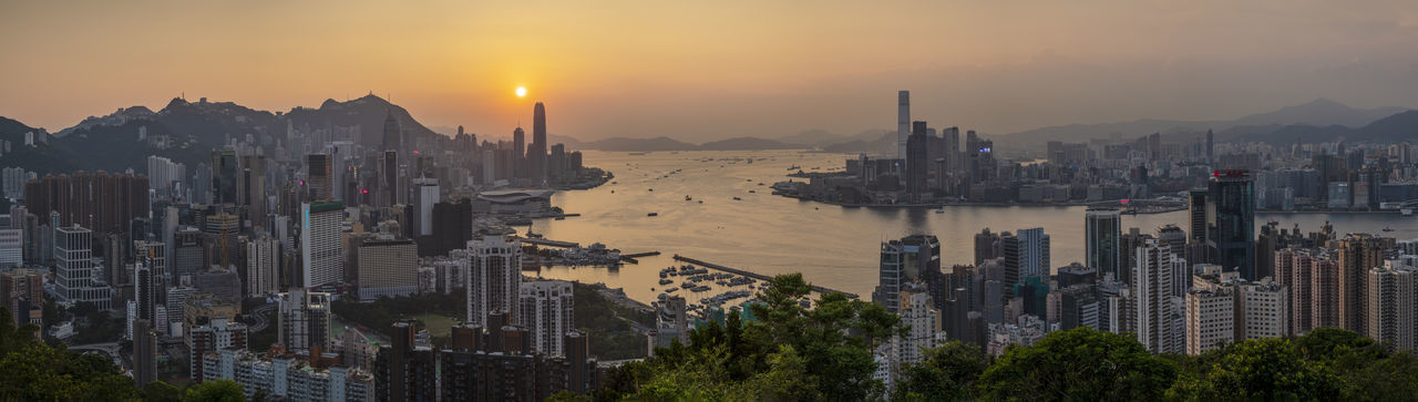 Panoramic view at braemar hill at sunset, hong kong