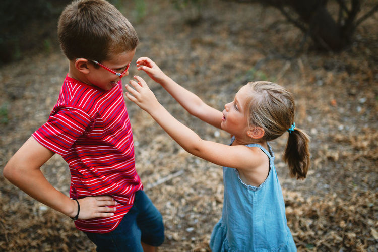 Siblings Standing pictures | Curated Photography on EyeEm