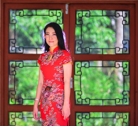 Portrait of a smiling young woman