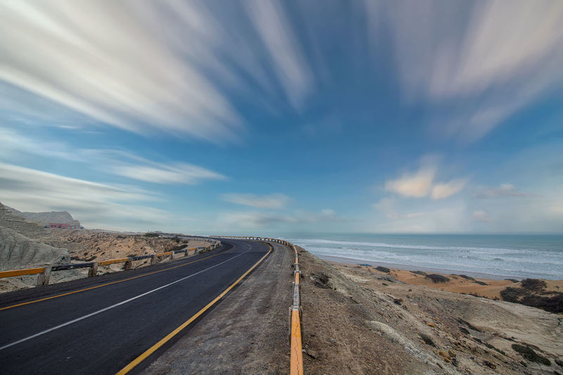 Makran coastal highway along pakistan's arabian sea coast from karachi to gwadar in balochistan