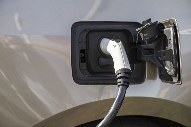 Charging cable on an e-car