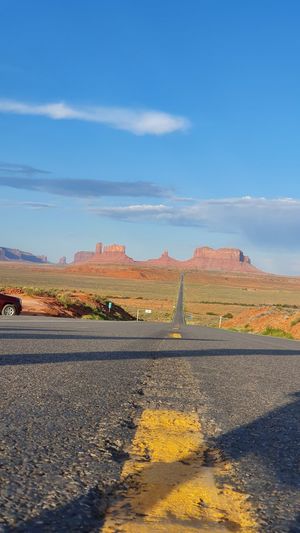 Forest gump road, monument valley