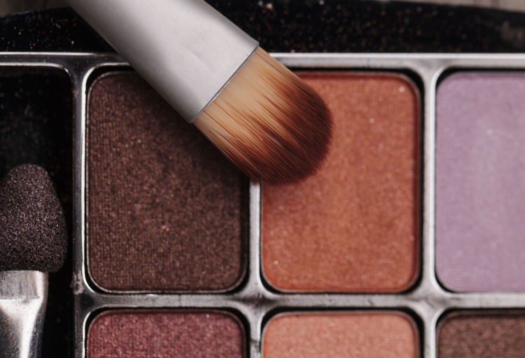 Close-up of eyeshadow with brush