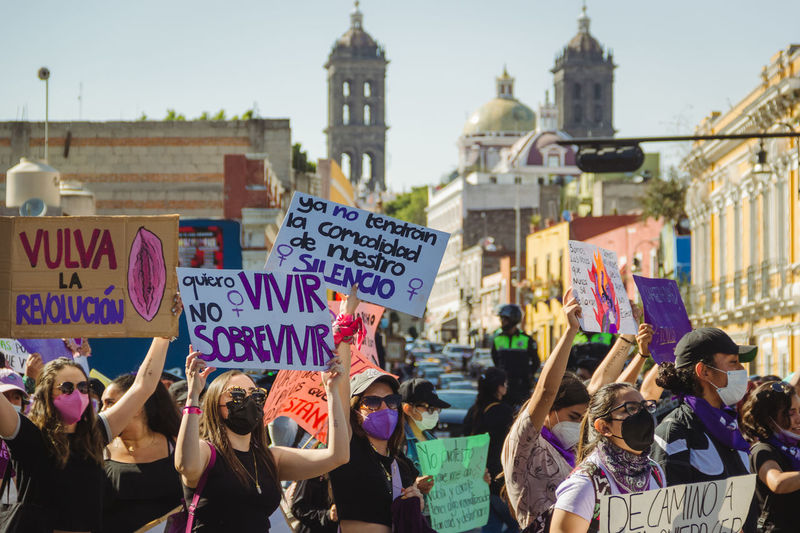 On the way to 8m, a feminist demonstration to commemorate international women's day.