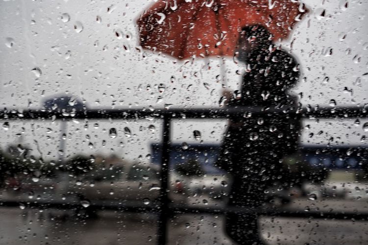 Reflection of wet glass