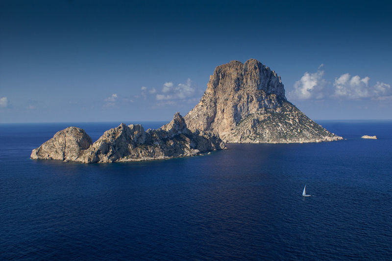 Scenic view es vedra against blue sky